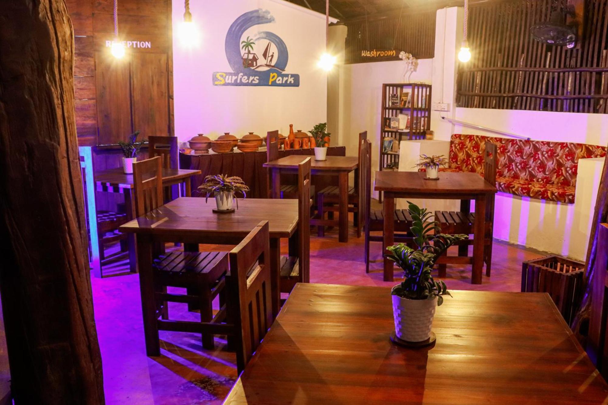 Surfers Park Arugambay Bed & Breakfast Arugam Bay Bagian luar foto