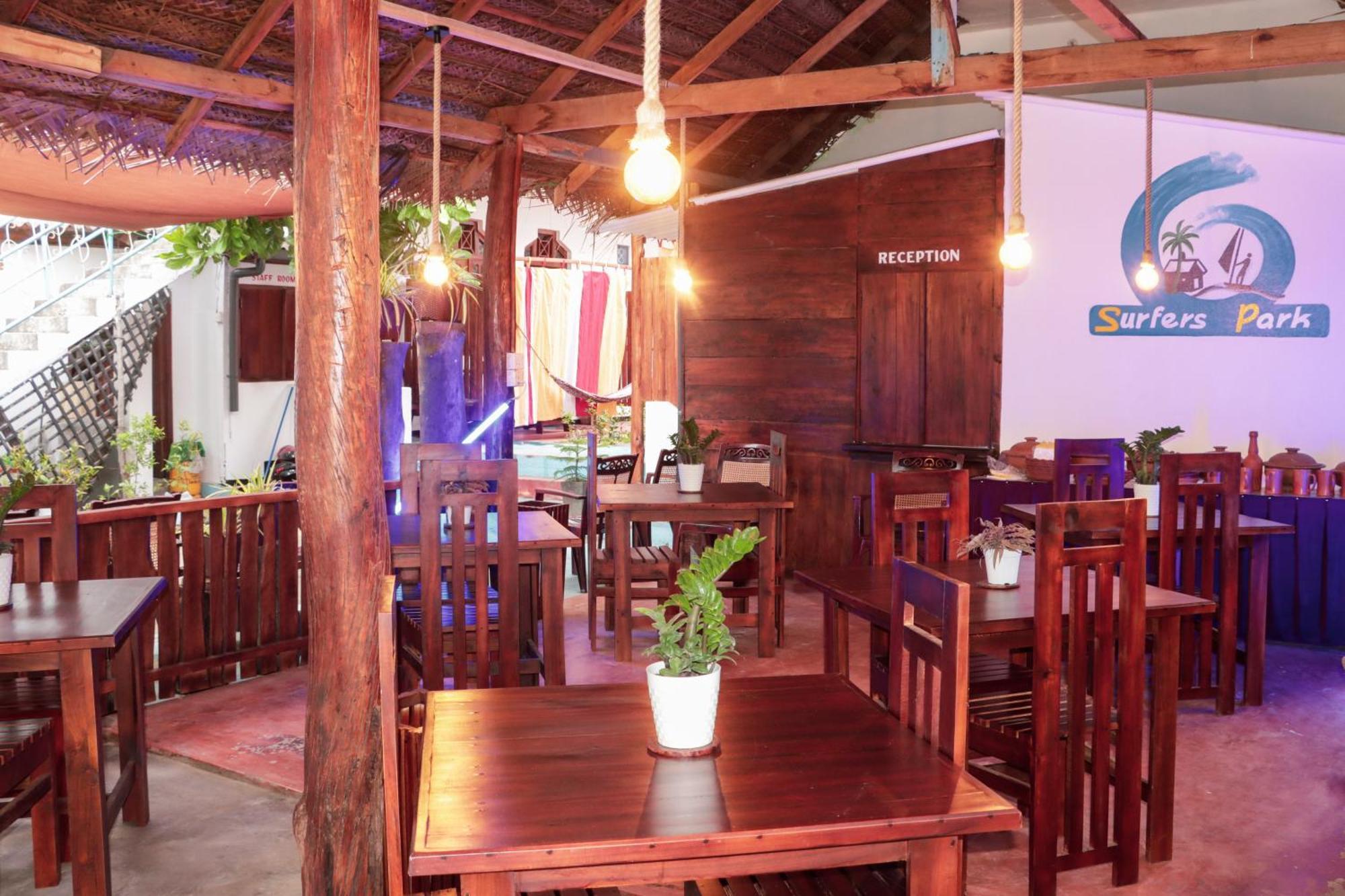 Surfers Park Arugambay Bed & Breakfast Arugam Bay Bagian luar foto
