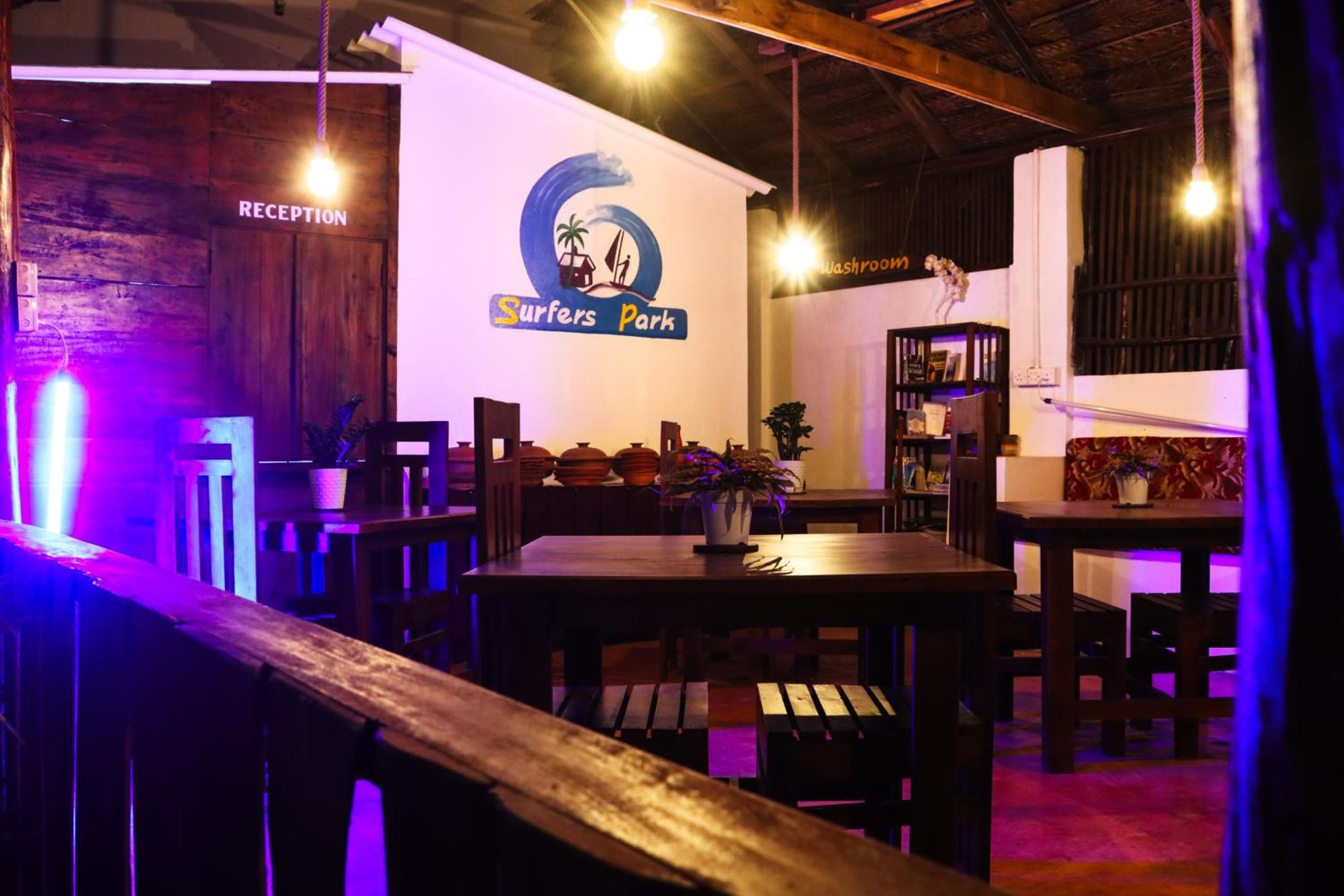 Surfers Park Arugambay Bed & Breakfast Arugam Bay Bagian luar foto