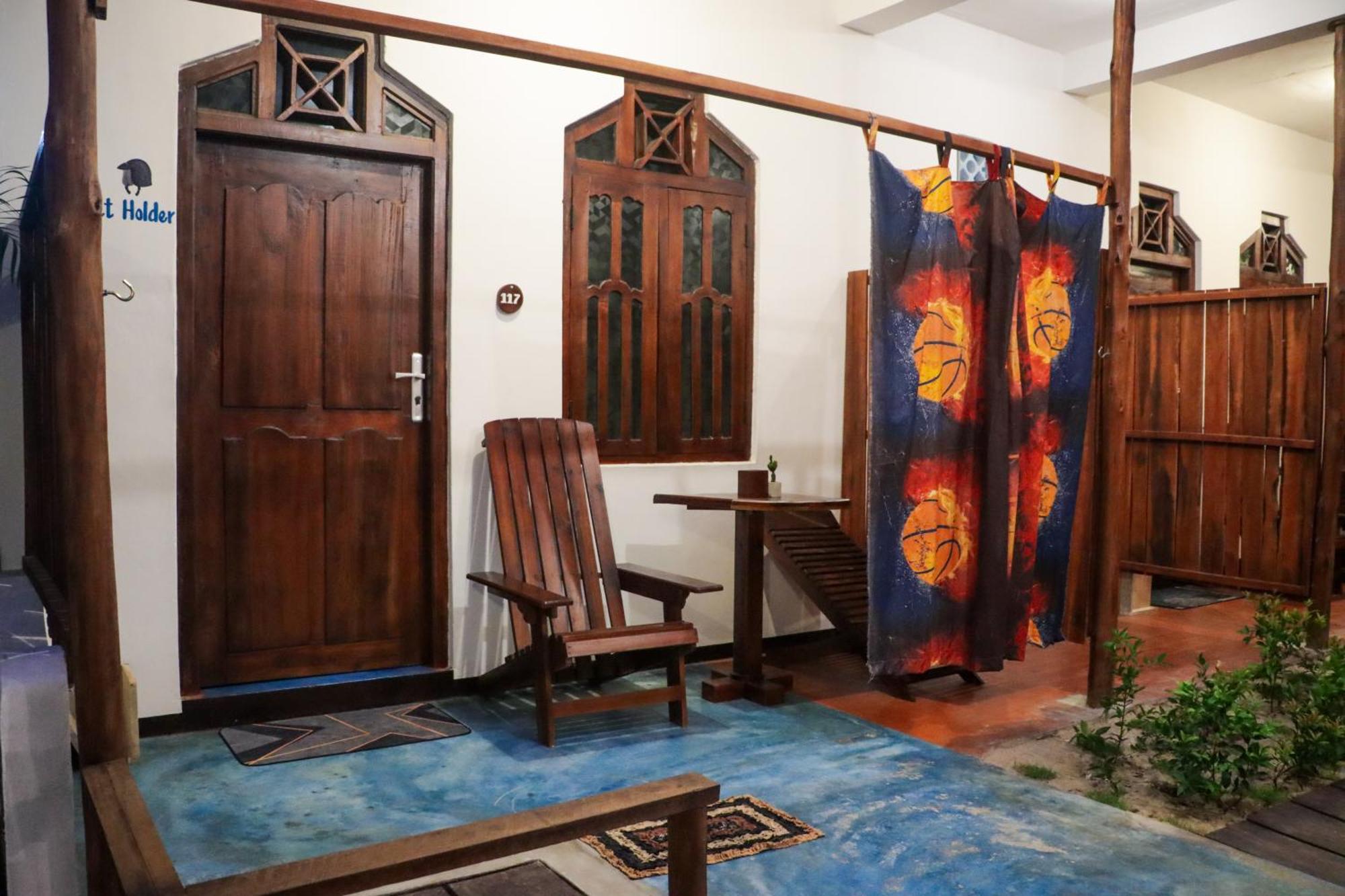 Surfers Park Arugambay Bed & Breakfast Arugam Bay Bagian luar foto