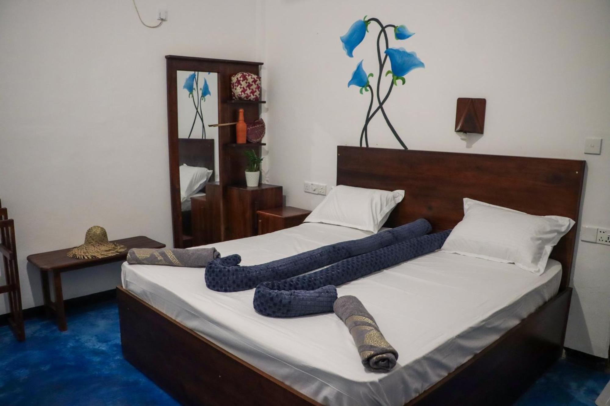 Surfers Park Arugambay Bed & Breakfast Arugam Bay Bagian luar foto