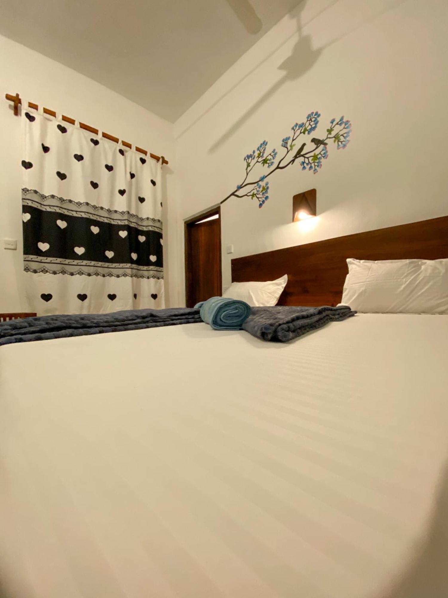 Surfers Park Arugambay Bed & Breakfast Arugam Bay Bagian luar foto