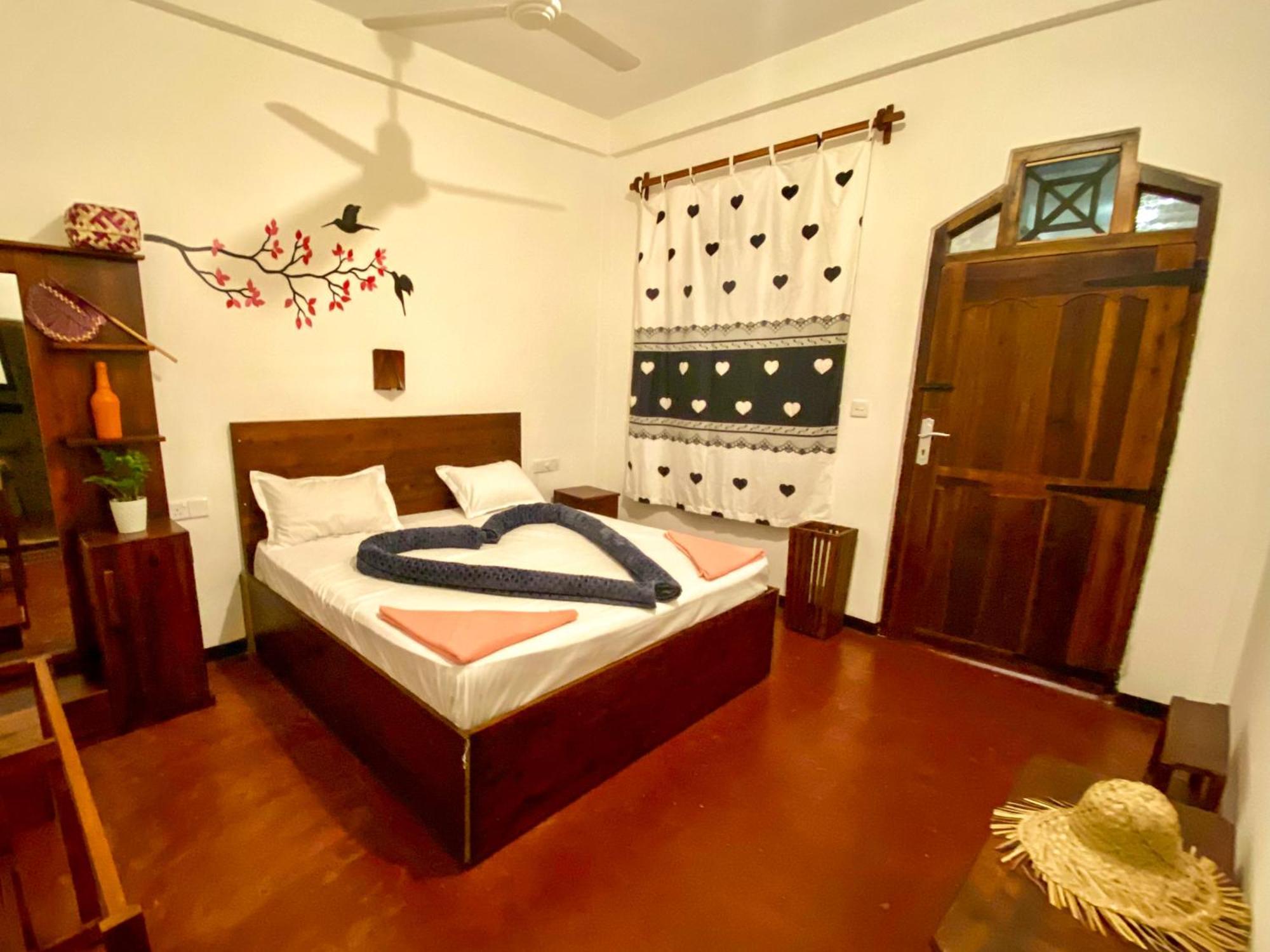 Surfers Park Arugambay Bed & Breakfast Arugam Bay Bagian luar foto