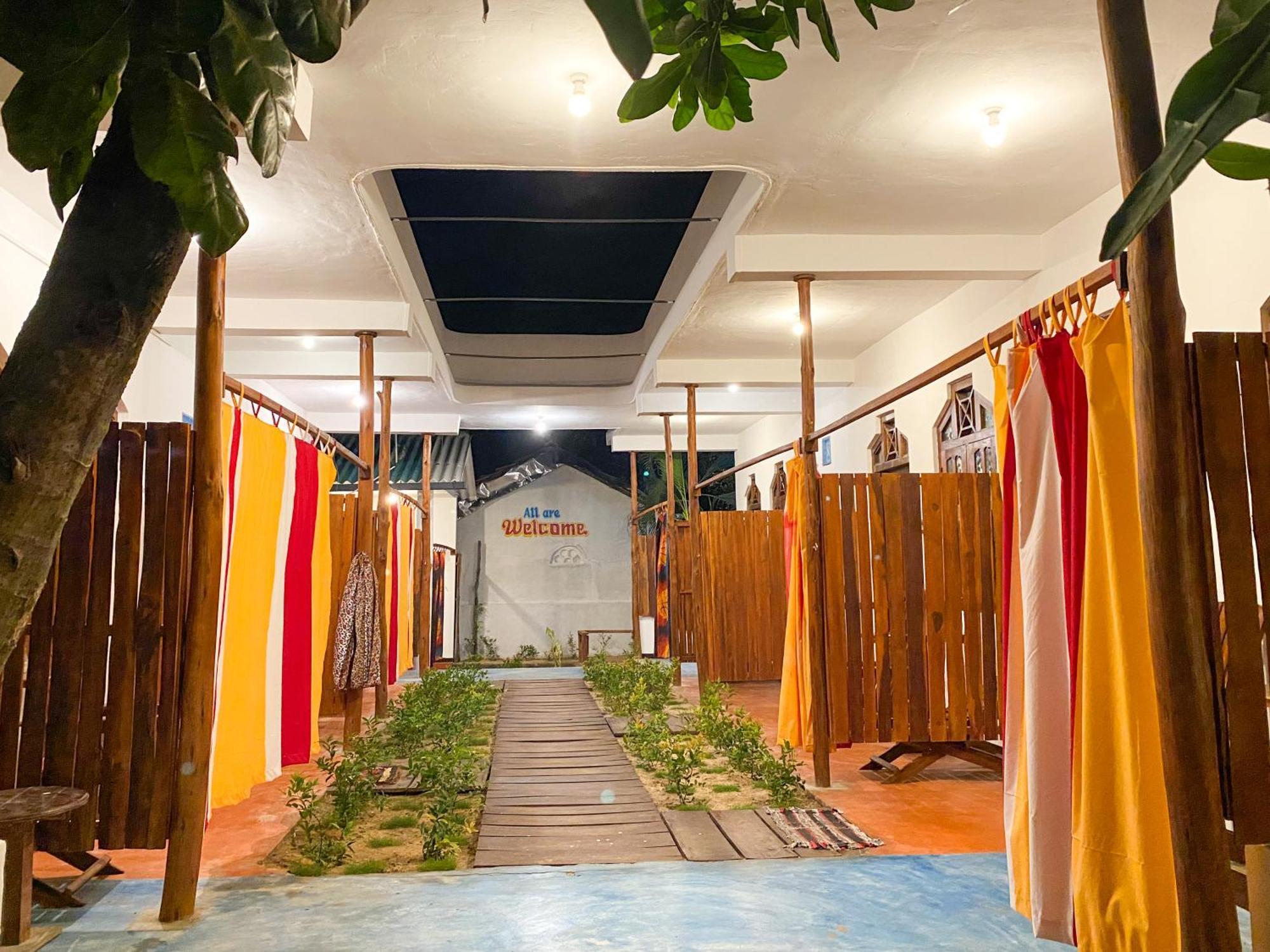 Surfers Park Arugambay Bed & Breakfast Arugam Bay Bagian luar foto